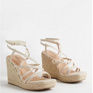 NWT Torrid Wedges 10.5 wide